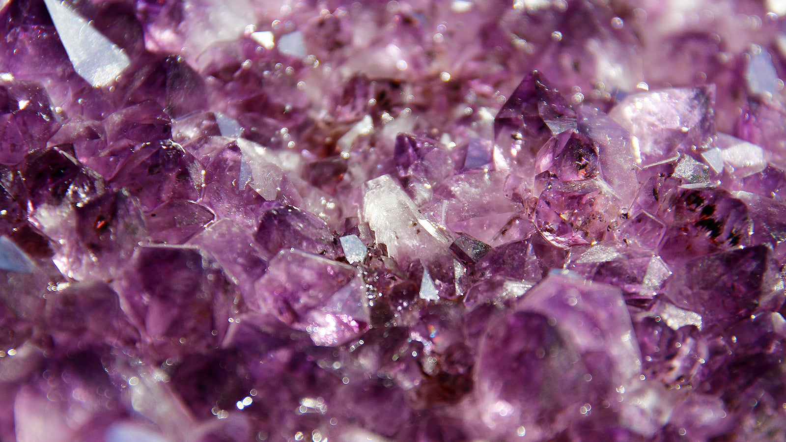 Purple Phantom Quartz: Meaning, Benefits, and Crown Chakra Healing